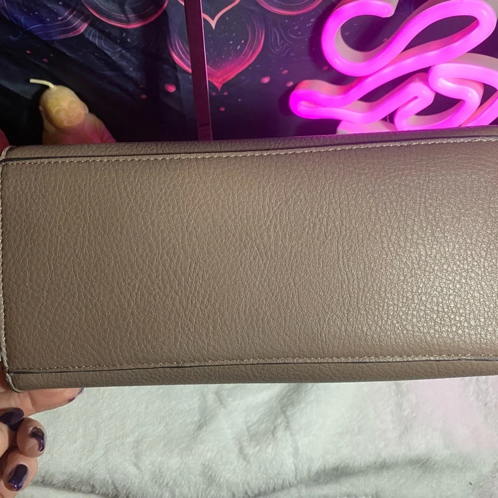 EUC Dune London Satchel - Picture 9 of 9